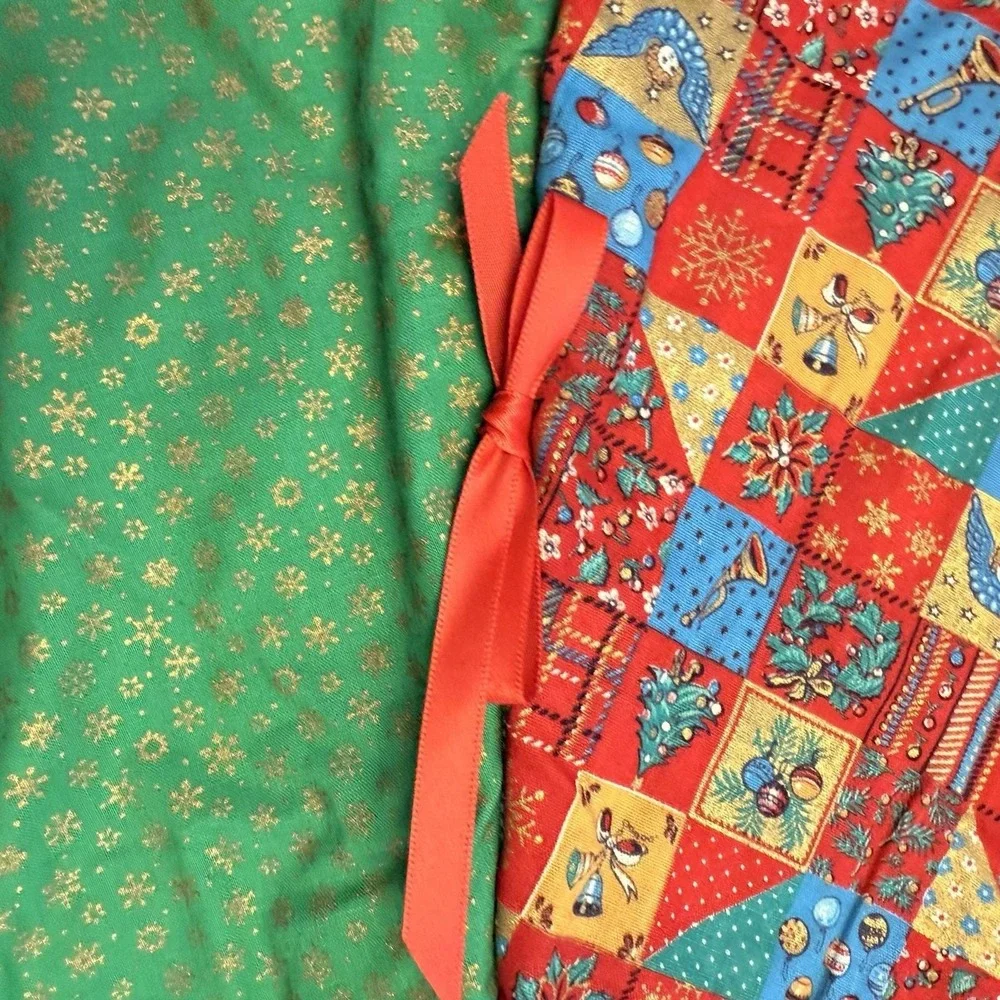 Vintage Christmas Tree Skirt Quilted Round Ruffle Reversible Country Patchwork